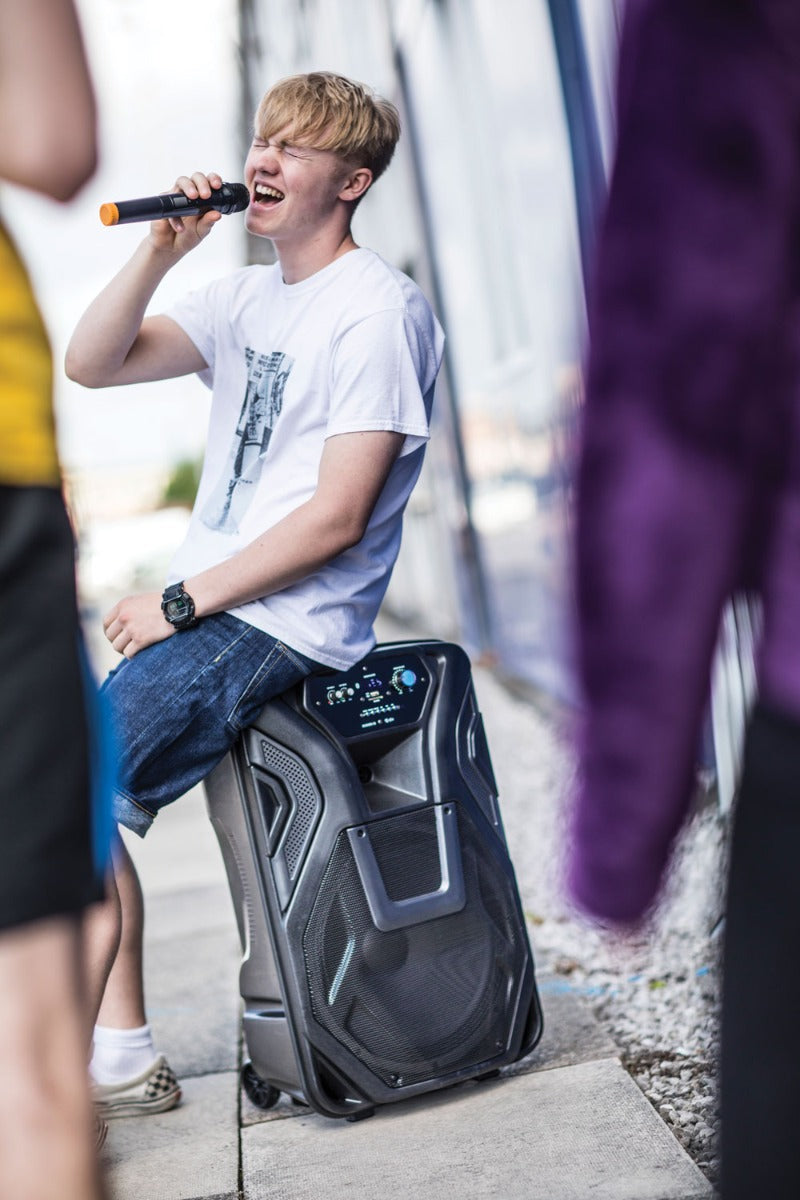 Ladbar 15" PA-Høytaler med Trådløse Mikrofoner, Media Player & Bluetooth®