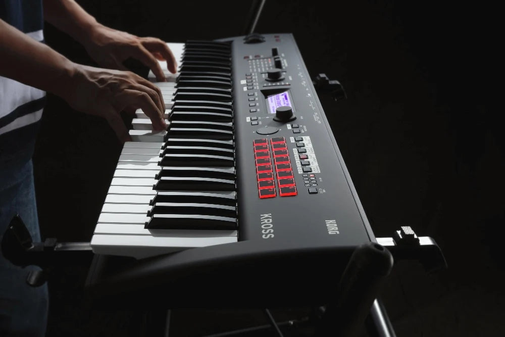 KORG KROSS2-61-MB Workstation Synth