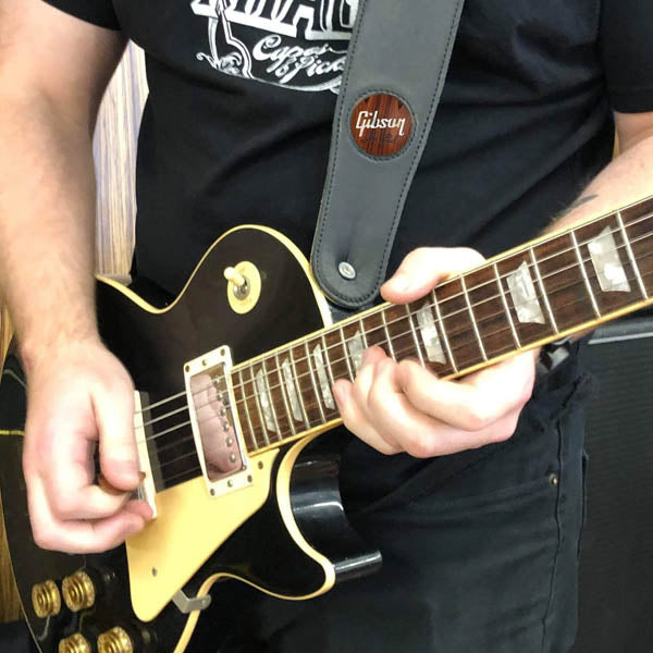 Thalia TH-GIBST-04 Gibson Koa w/Pearl Logo Strap Black