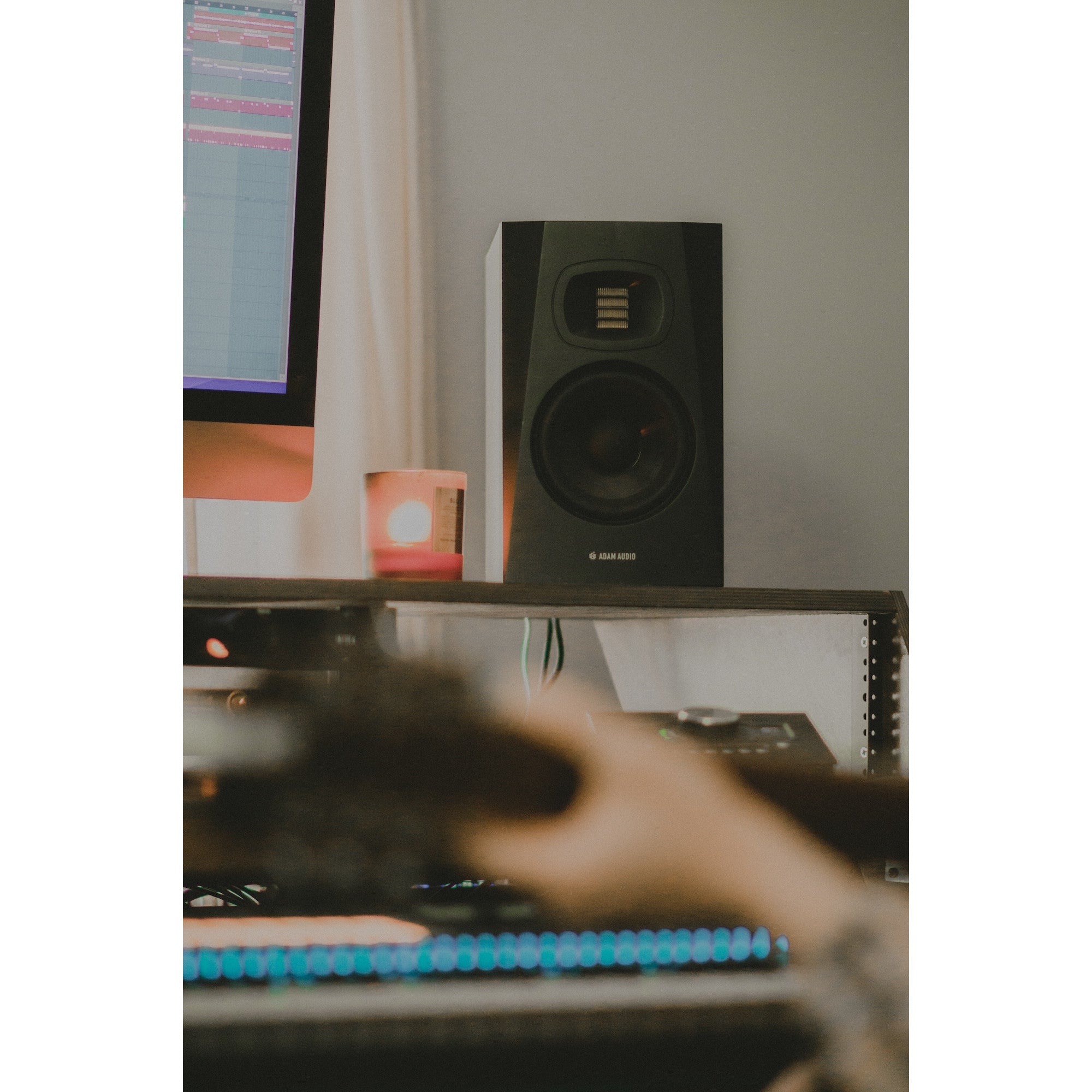 Adam Audio T5V Nearfield Monitor, 2-way, 5 inch woofer