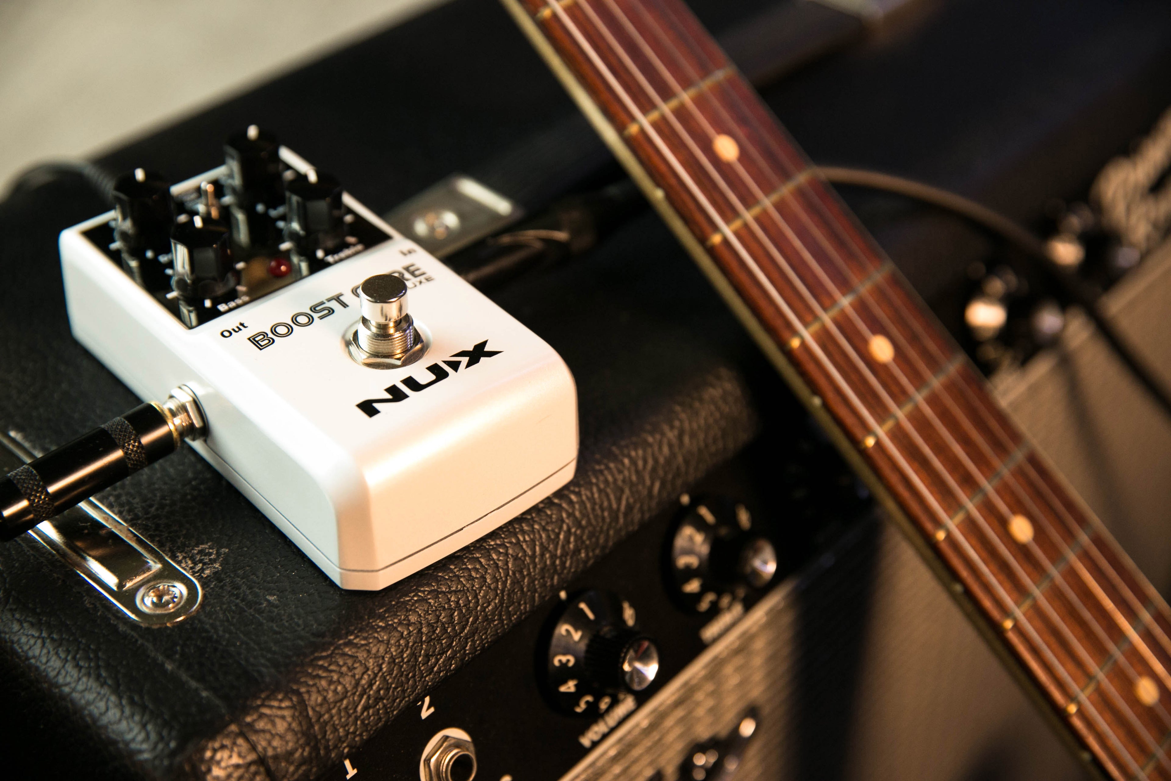 NUX BOOST CORE DELUXE