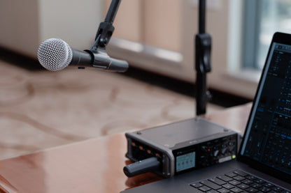 NUX B-3RC 2.4GHz WIRELESS MIC SYSTEM BUNDLE
