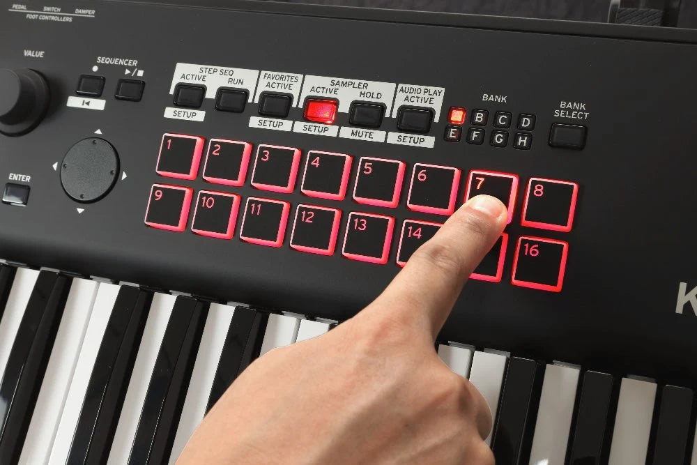 KORG KROSS2-61-MB Workstation Synth