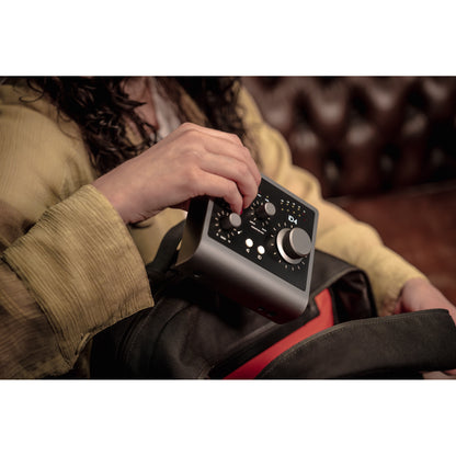 AUDIENT iD4 MkII - 2in/2out Audio Interface