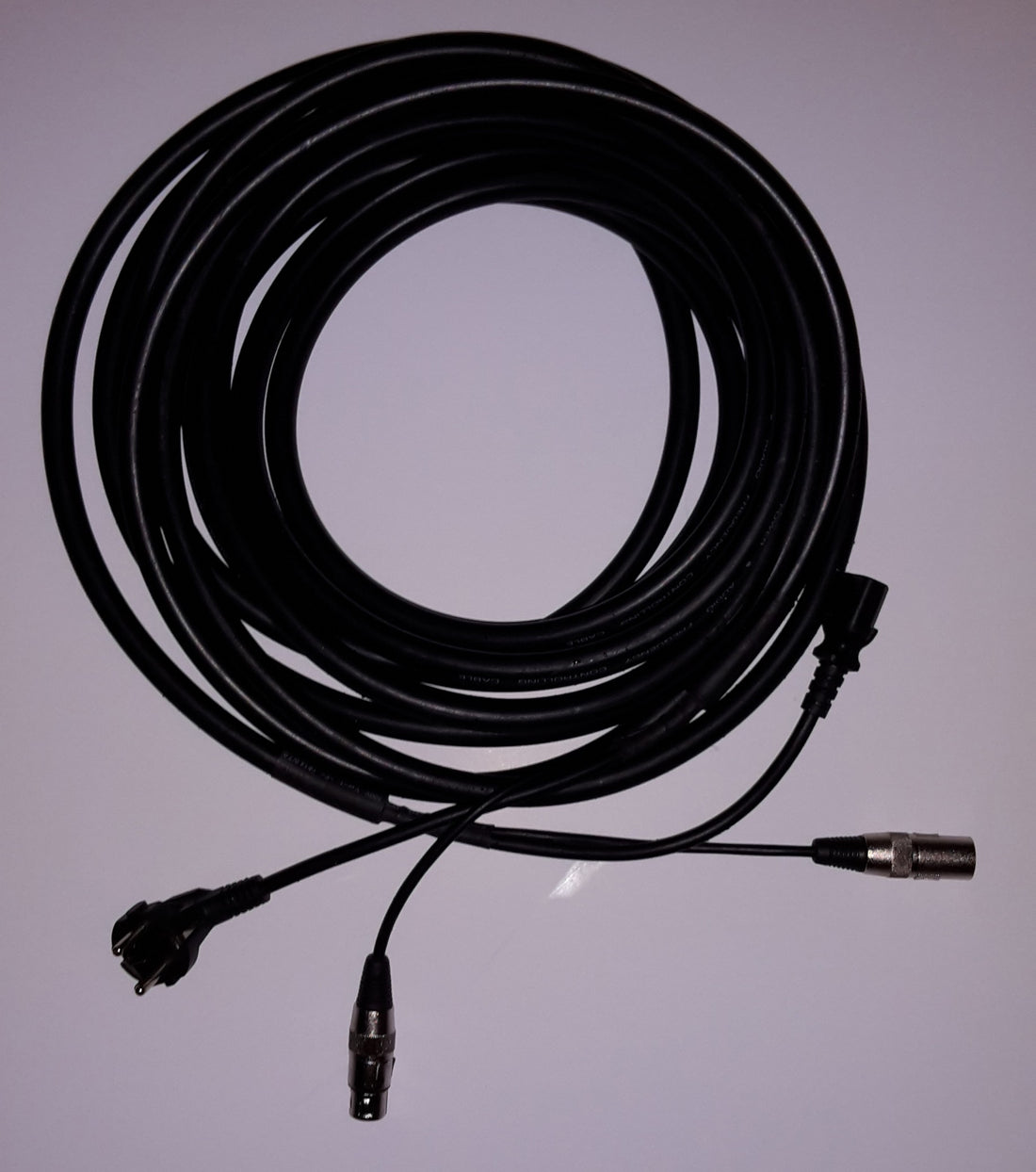 Kombinert signal (XLR) og strømkabel